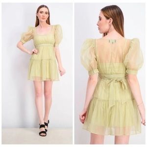NWT|DANIELLE BERNSTEIN|ABOVE KNEE MINI MINI DRESS|PUFF SLEEVES|PERFECT FOR BRIDE